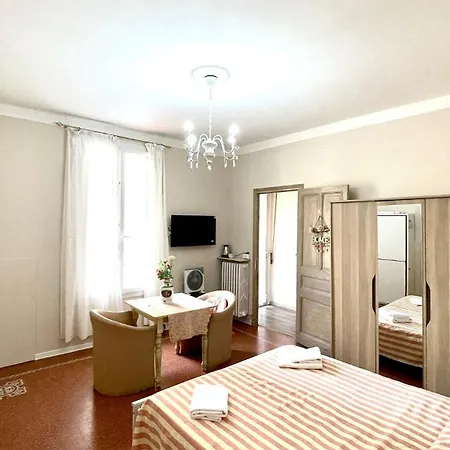 בית הארחה Nonna's סנרמו